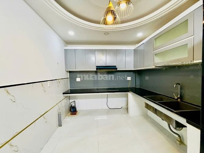 Bán gấp nhà ở đường Nam Kỳ Khởi Nghĩa, phường Võ Thị Sáu, quận 3, giá 