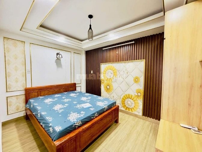 Bán gấp nhà ở đường Nam Kỳ Khởi Nghĩa, phường Võ Thị Sáu, quận 3, giá 