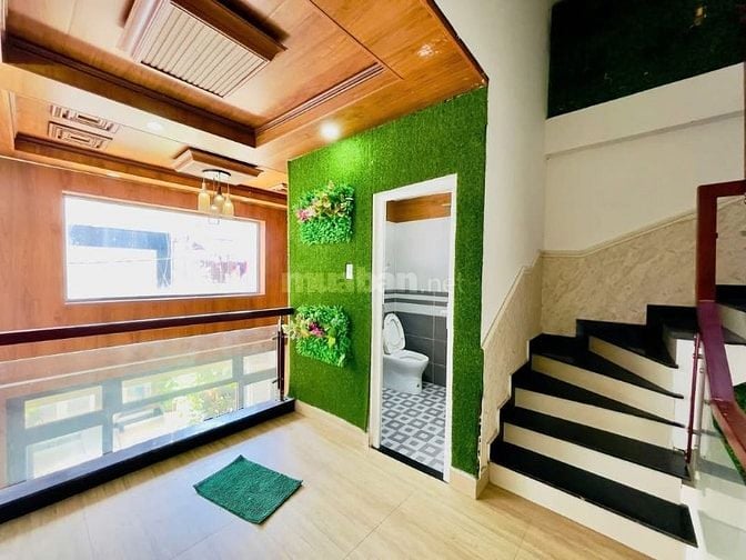 Bán gấp nhà ở đường Nam Kỳ Khởi Nghĩa, phường Võ Thị Sáu, quận 3, giá 