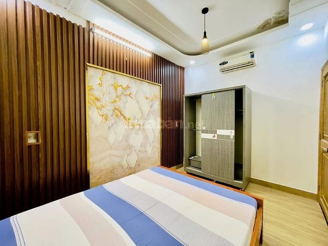 Bán gấp nhà ở đường Nam Kỳ Khởi Nghĩa, phường Võ Thị Sáu, quận 3, giá 
