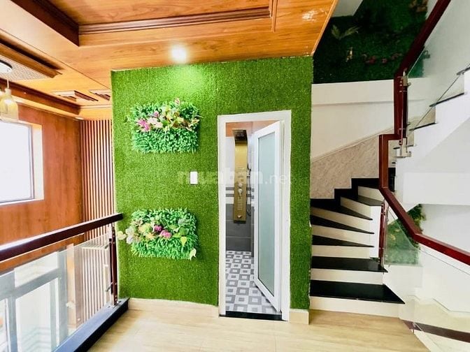 Bán gấp nhà ở đường Nam Kỳ Khởi Nghĩa, phường Võ Thị Sáu, quận 3, giá 