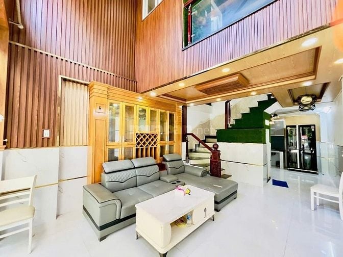 Bán gấp nhà ở đường Nam Kỳ Khởi Nghĩa, phường Võ Thị Sáu, quận 3, giá 