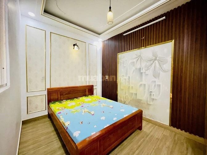 Bán gấp nhà ở đường Nam Kỳ Khởi Nghĩa, phường Võ Thị Sáu, quận 3, giá 
