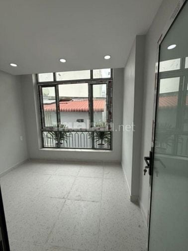 SHR ĐƯỜNG SỐ TÂN QUY - NHỈNH 4 TỶ - 3 TẦNG - 3 PN - SÂN THƯỢNG