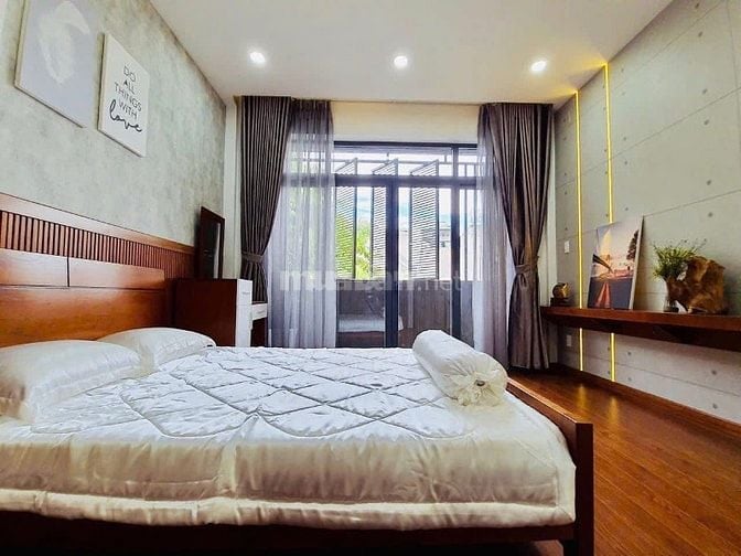 Bán nhà đẹp 3 tầng kế trường Đại học Mỹ Thuật TP.HCM - 52m2 3tỷ650