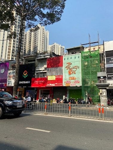 Bán nhà mặt tiền đường 3 Tháng 2, P.12, Q.10, DT: 4,2x27m, GPXD 7 lầu