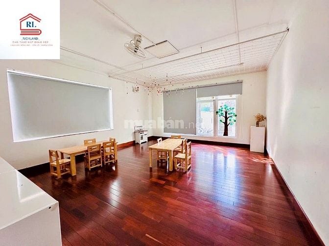 Cho Thuê Biệt Thự Mặt Tiền: 24 Trần Văn Sắc, P.Thảo Điền, Quận 2