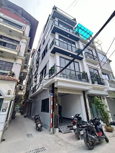 NHÀ MỚI 5 TẦNG LÔ GÓC KHU LÕI BỒ ĐỀ - MẶT NGÕ Ô TÔ TRÁNH - 13.6 TỶ