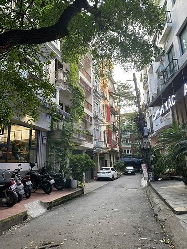 NHÀ ĐẸP - NGAY MP TRẦN QUANG DIỆU - PHÂN LÔ Ô TÔ TRÁNH – CHỈ 17 TỶ 