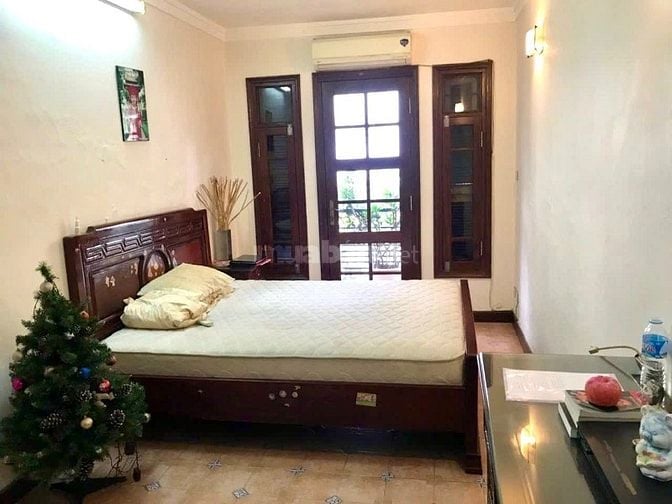 BÁN NHÀ - MẶT PHỐ NGUYỄN KHUYẾN - GIÁ TỐT – 60M2 x 5 TẦNG – CHỈ 25 TỶ 