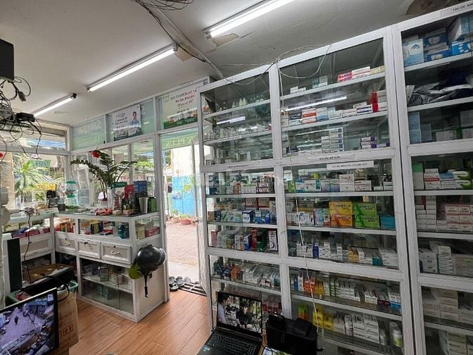 Cho thuê mặt bằng kinh doanh, Thành  Thái,  Q.10, 3x8m, căn góc 