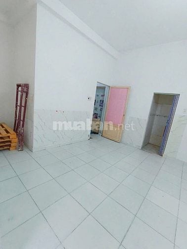 Giảm 400tr bán gấp nhà 3 tầng xe hơi đỗ cửa sát đường Nguyễn Tư Giản