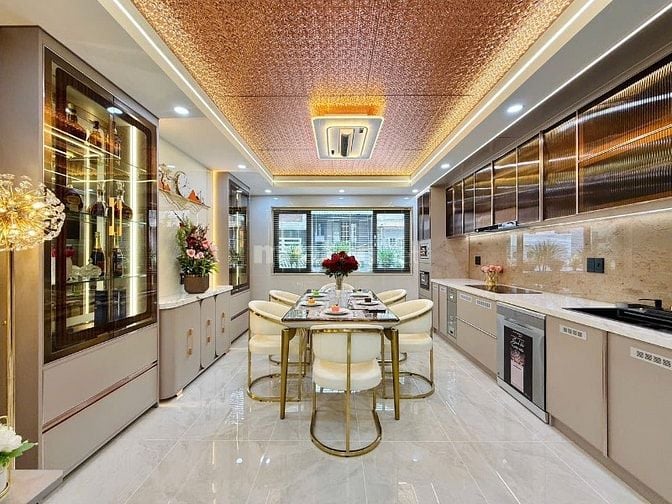 SIÊU PHẨM NHÀ CÓ THANG MÁY Ở GV