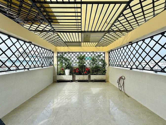 SIÊU PHẨM NHÀ CÓ THANG MÁY Ở GV