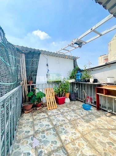 Bán nhà Phường 1, Quận Bình Thạnh Lê Văn Duyệt 4 tầng trệt 2 lầu ST.