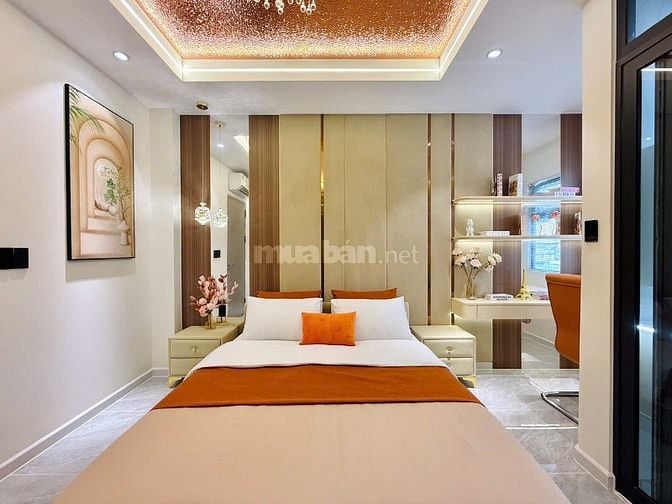 SIÊU PHẨM NHÀ CÓ THANG MÁY Ở GV