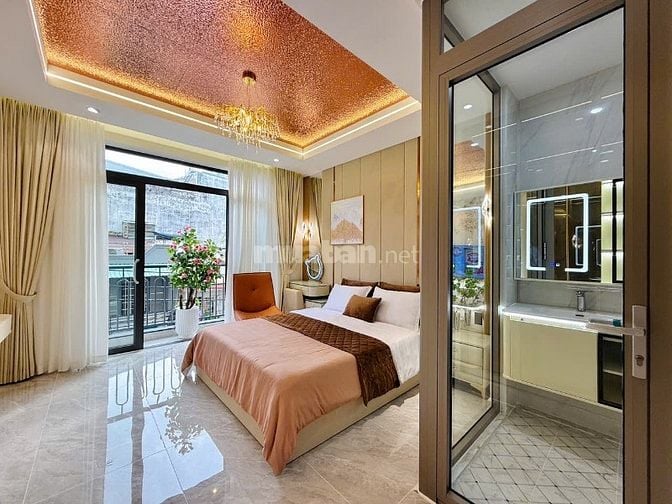 SIÊU PHẨM NHÀ CÓ THANG MÁY Ở GV
