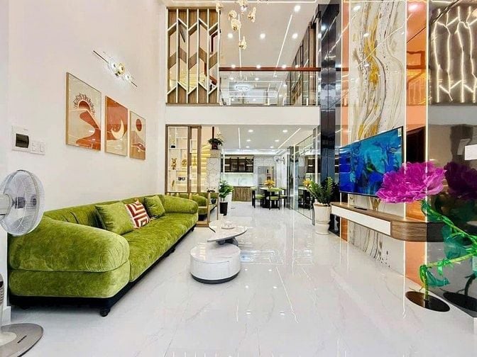 Bán nhà ngay Lê Đức Thọ, Gò Vấp. Giá: 2 tỷ 400tr/ 70m2 sổ hồng riêng
