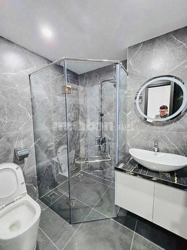 BÁN NHÀ MỚI 5TẦNG PHỐ NGỌC LÂM - ĐẦU TƯ - VỊ TRÍ TRUNG TÂM - 7.2 TỶ