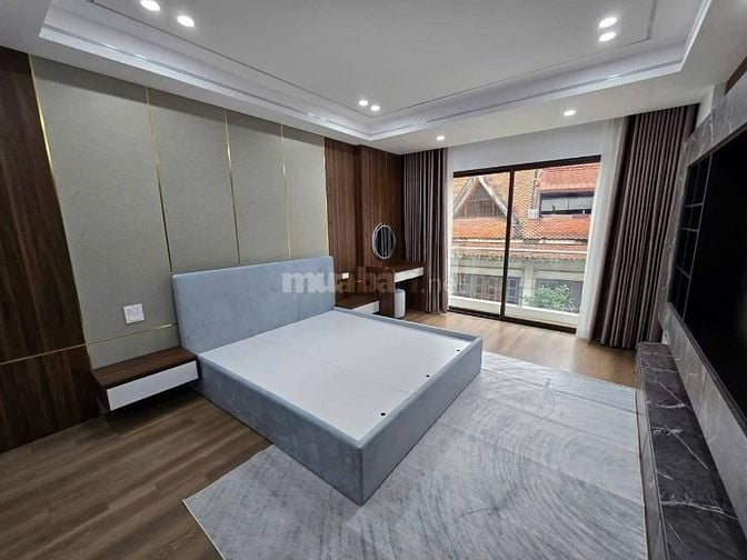 BÁN NHÀ MỚI 5TẦNG PHỐ NGỌC LÂM - ĐẦU TƯ - VỊ TRÍ TRUNG TÂM - 7.2 TỶ