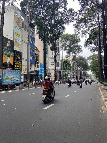 Bán nhà mặt tiền siêu đẹp, trung tâm Q.10, ngay ngã 4 Cao Thắng - 3/2