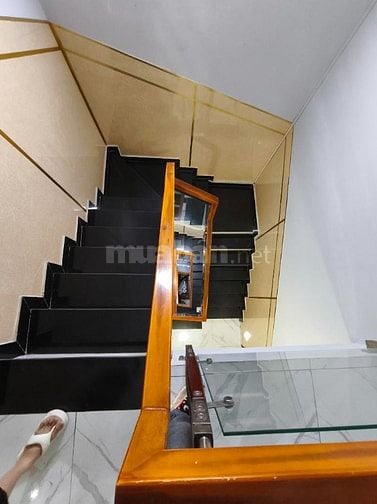 5ty8Nhà4tầng-sân-thượng-thới-an16-q12-khu nhà lầu đường rộng12m xe hơi