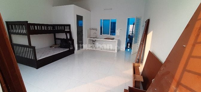 Phòng ban công cho thuê HXH, hẻm 45 Nguyễn Văn Đậu, P.6, q. Bình Thạnh