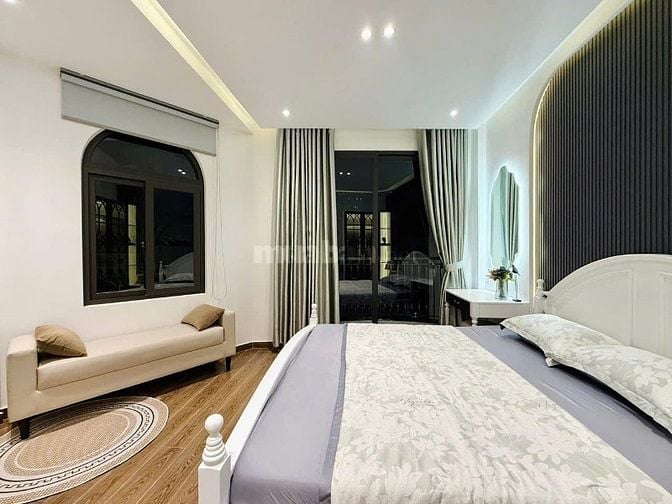 SIÊU PHẨM NHÀ CỰC KỲ ĐẸP, CÓ THANG MÁY 450kg ĐƯỜNG 8M Ô TÔ XE TẢI 