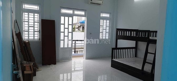 Phòng ban công cho thuê HXH, hẻm 45 Nguyễn Văn Đậu, P.6, q. Bình Thạnh