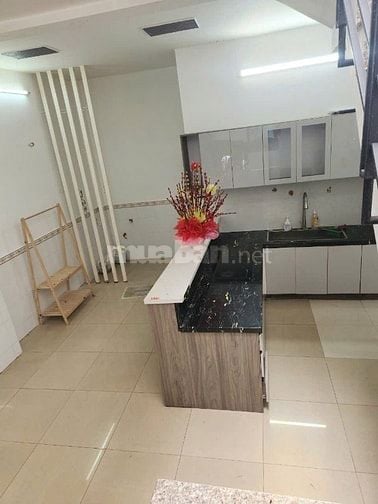 NHÀ CẦN BÁN DIỆN TÍCH KHỦNG RẺ NHẤT THỊ TRƯỜNG
