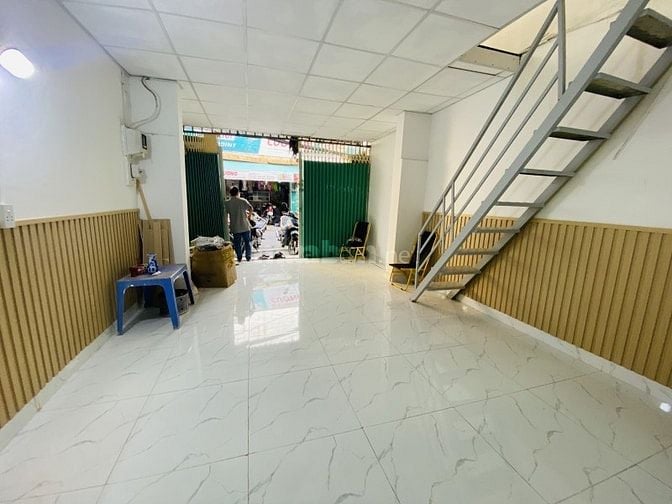 🏠 BÁN NHÀ MẶT TIỀN HẺM XE HƠI – CÁCH HUỲNH TẤN PHÁT VÀI CĂN 