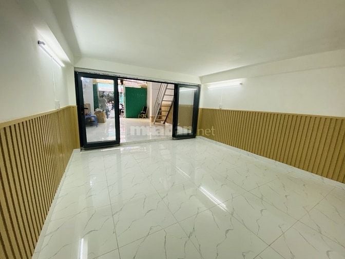 🏠 BÁN NHÀ MẶT TIỀN HẺM XE HƠI – CÁCH HUỲNH TẤN PHÁT VÀI CĂN 