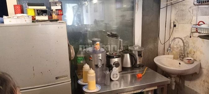 Cho thuê 1 phần hoặc toàn bộ nhà 22 Hàng Hành, 55 m2, MT 3,7m
