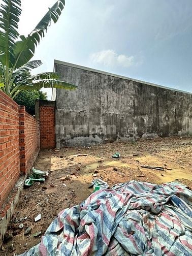 Đất Phú Hòa TDM: 7,2 X 21. 1 Xet 50m Lê hồng phong. 0815422197 