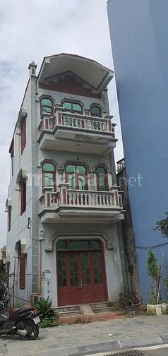 Bán nhà 3 tầng mặt đê Phúc Lợi, Quận Long Biên , Hà Nội