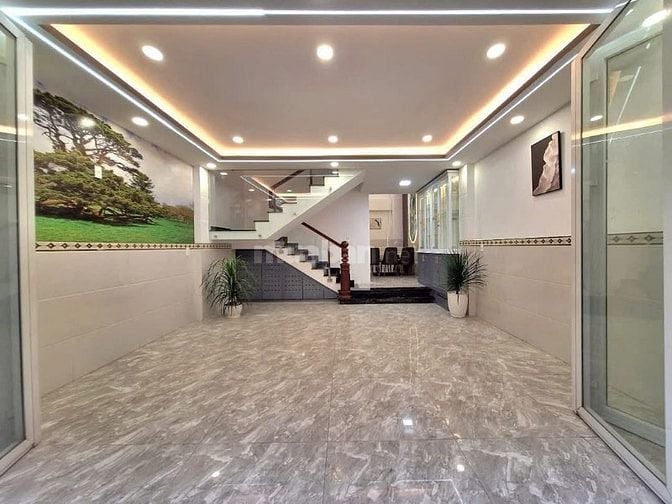 Đi nước ngoài định cư bán gấp nhà ở đường Nguyễn Thượng Hiền, phường 4