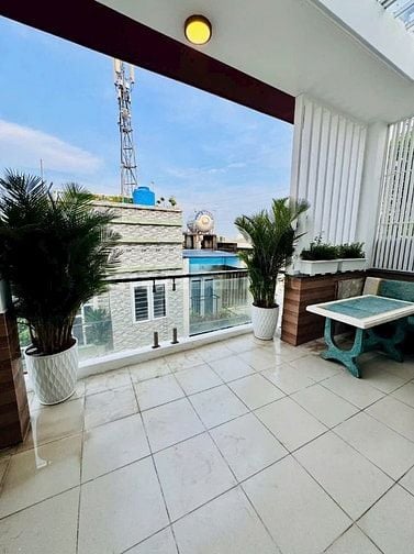 Đi nước ngoài định cư bán gấp nhà ở đường Nguyễn Thượng Hiền, phường 4