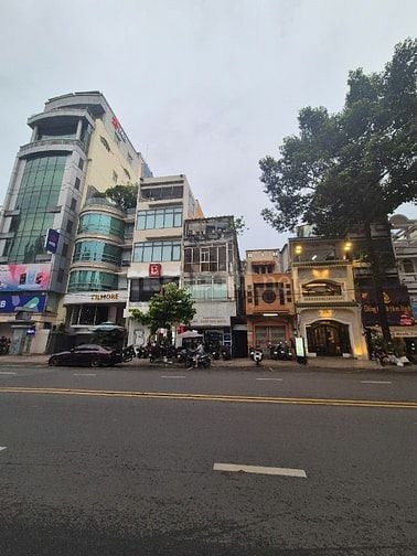 Bán nhà Mặt tiền đường an dương vương P3, Q5. 