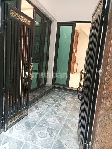 Bán nhà Ngọc Thụy, nhà đẹp ở luôn, 58m2, 8.2 tỷ