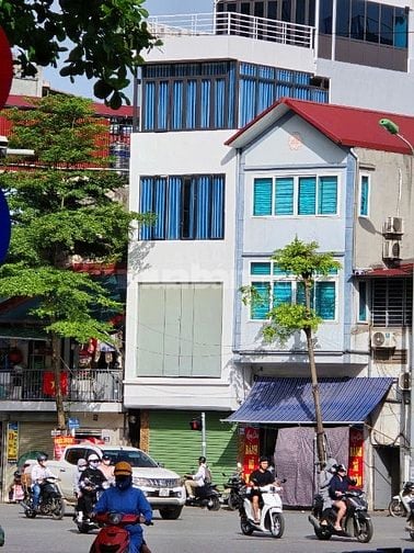 Cho thuê lâu dài cả nhà mặt phố 295 Khâm Thiên, Đống Đa