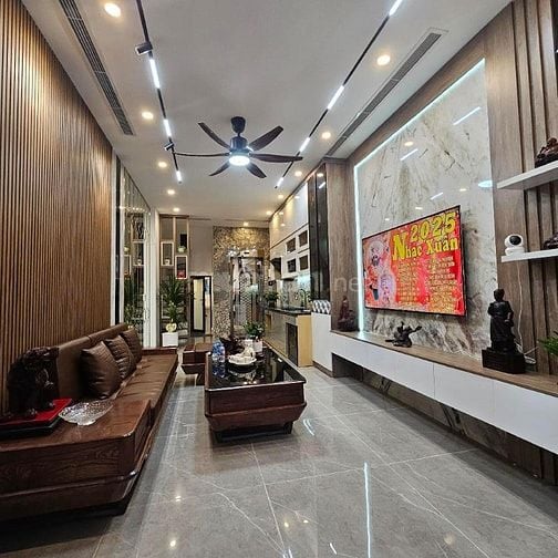 NGÕ NHỎ - CỰC THOÁNG - KINH DOANH ĐỈNH - TRUNG TÂM NGUYỄN SƠN