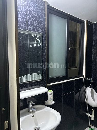 Cho thuê căn hộ ngay sông Hàn, trung tâm thành phố, tiện nghi đầy đủ 