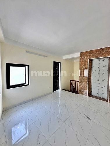 SIÊU HIẾM NHÀ MỚI PHỐ BỒ ĐỀ - 6TẦNG THANG MÁY - OTÔ CẠNH NHÀ - 9.2 TỶ