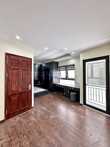 SIÊU HIẾM NHÀ MỚI PHỐ BỒ ĐỀ - 6TẦNG THANG MÁY - OTÔ CẠNH NHÀ - 9.2 TỶ