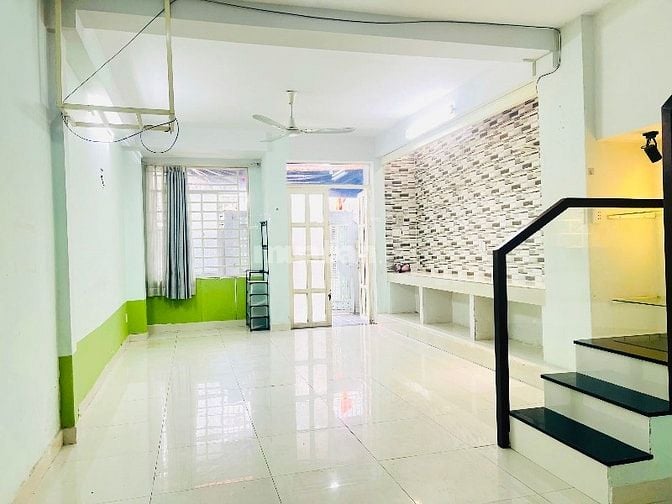 Nhà 3 tầng (4.2x15m), 69 m2, Phạm Thế Hiển- thông Bùi Minh Trực Q 8