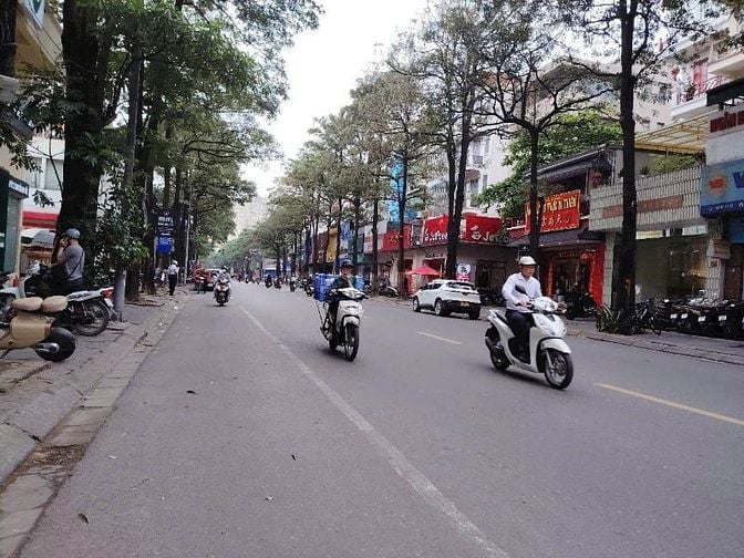BÁN TÒA NHÀ CỰC VIP MẶT PHỐ TRUNG HÒA - THANG MÁY - KD ĐỈNH CAO