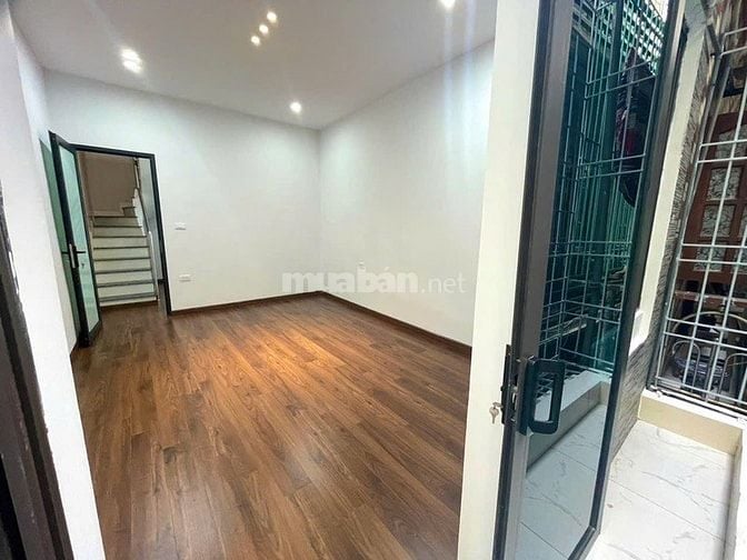 CHỈ 3 TỶ CÓ NGAY NHÀ PHỐ KHƯƠNG TRUNG – Ở NGAY, ĐẸP KHÔNG GÓC CHẾT Diệ
