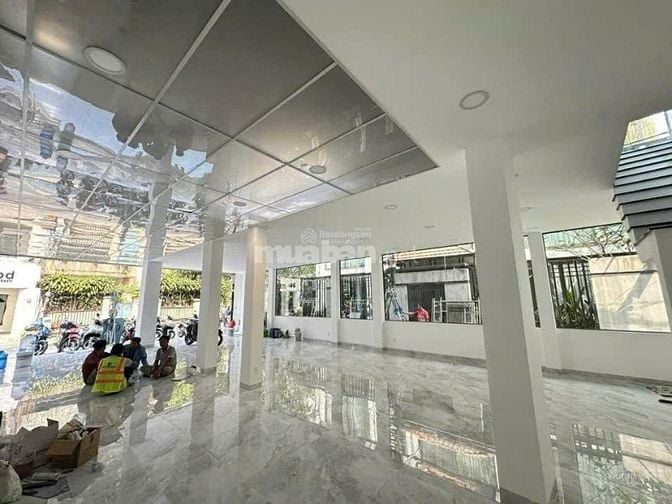 21 + 23A Thạch Thị Thanh, Tân Định, Quận 1. DT 9.5x17m giá 62 tỷ TL