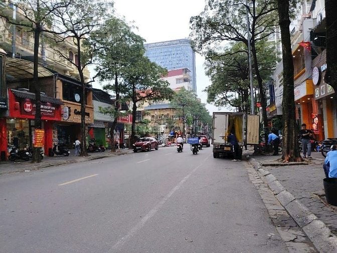 BÁN TÒA NHÀ CỰC VIP MẶT PHỐ TRUNG HÒA - THANG MÁY - KD ĐỈNH CAO