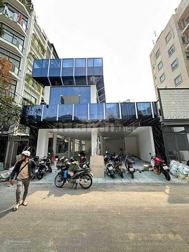 21 + 23A Thạch Thị Thanh, Tân Định, Quận 1. DT 9.5x17m giá 62 tỷ TL